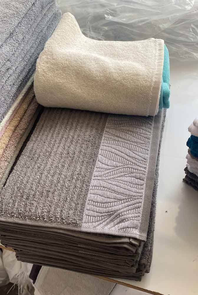 Towel Slider 4